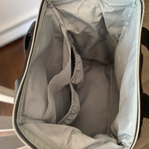 SKIP HOP Mainframe Wide Open Backpack Diaperbag - Picture 5 of 6